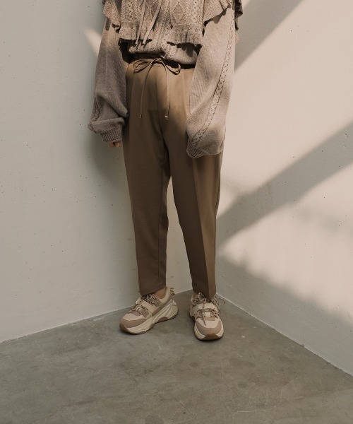 moi tytto(モイテュット)の「淡色イージーパンツ(その他パンツ・レディース・ベージュ/モカ・SMALL/MEDIUM)」の21枚目の写真