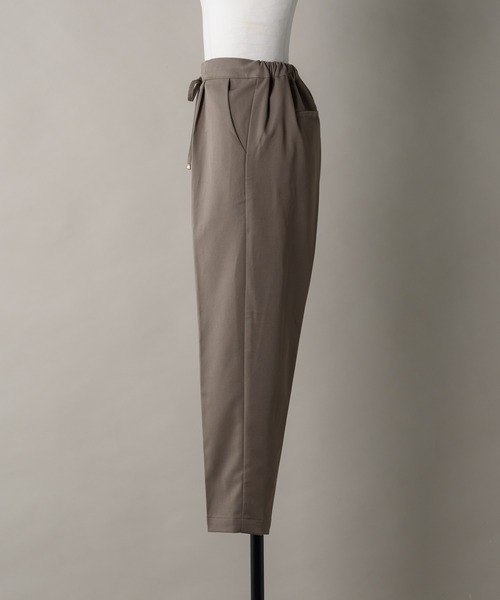 moi tytto(モイテュット)の「淡色イージーパンツ(その他パンツ・レディース・ベージュ/モカ・SMALL/MEDIUM)」の11枚目の写真