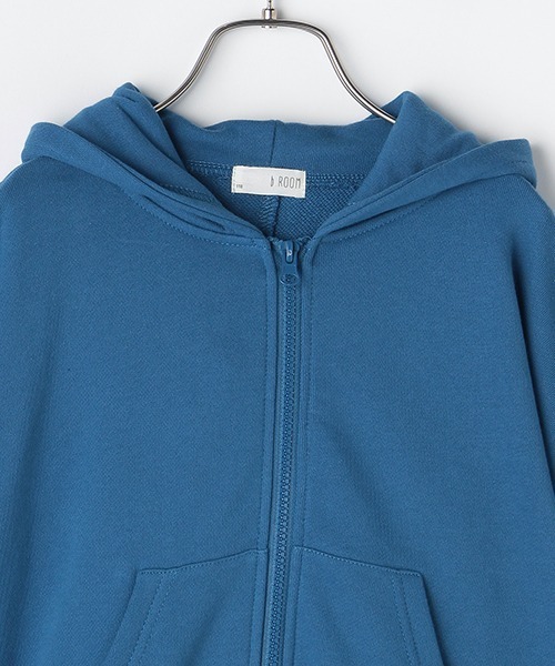 b・ROOM（ビールーム）の「ドルマンシルエットZIPパーカ（パーカー・キッズ・ブルー/ライトカーキ/トップグレー/アイボリー/ベージュ・100cm/120cm/90cm/110cm/130cm）」の13枚目の写真