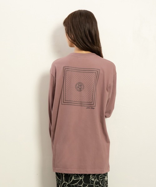 ADIRA（アディラ）の「ユニセックススカーフガラL/T（Tシャツ/カットソー・レディース・スミクロ/エンジ・LARGE）」の8枚目の写真