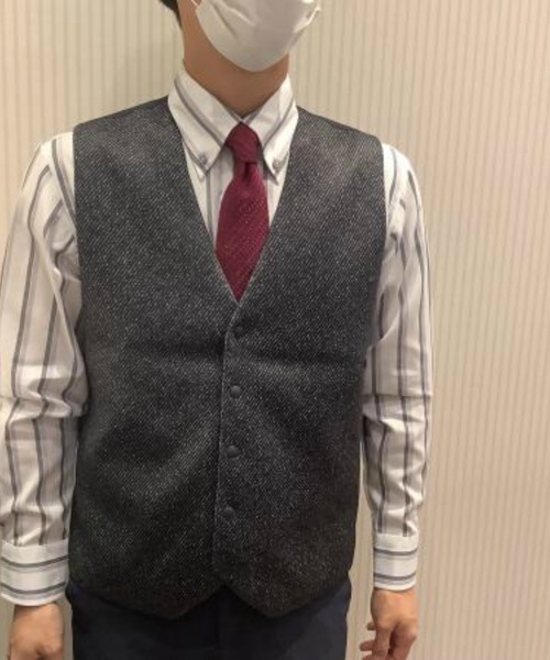 TOKYO SHIRTS(トウキョウシャツ)の「中綿リバーシブルジレ(ベスト・メンズ・ネイビー/ブラウン・LL/M/L)」の3枚目の写真