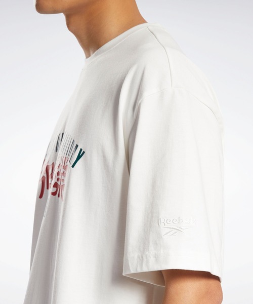Reebok(リーボック)の「クラシックス CYN グラフィック Tシャツ / Classics CNY Graphics T-Shirt /(Tシャツ/カットソー・メンズ・レッド/アイボリー・LARGE/X-LARGE/SMALL/MEDIUM/XX-LARGE/XXX-LARGE/X-SMALL)」の5枚目の写真
