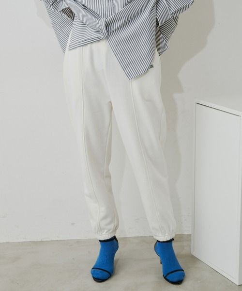 Auntie Rosa Holiday（アンティローザホリデー）の「裏毛ジョガーパンツ（スウェットパンツ・レディース・グレー/オフホワイト/ネイビー・FREE）」の21枚目の写真