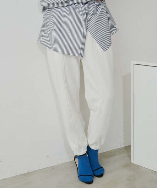 Auntie Rosa Holiday（アンティローザホリデー）の「裏毛ジョガーパンツ（スウェットパンツ・レディース・グレー/オフホワイト/ネイビー・FREE）」の20枚目の写真