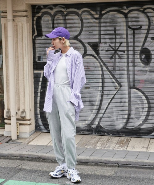 Auntie Rosa Holiday（アンティローザホリデー）の「裏毛ジョガーパンツ（スウェットパンツ・レディース・グレー/オフホワイト/ネイビー・FREE）」の5枚目の写真