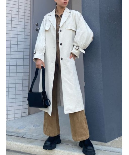 SLY（スライ）の「BLEACH CORDUROY SHORT JK ブリーチ コーデュロイ ショート ジャケット（カバーオール・レディース・ピンク/キャメル・FREE）」の3枚目の写真