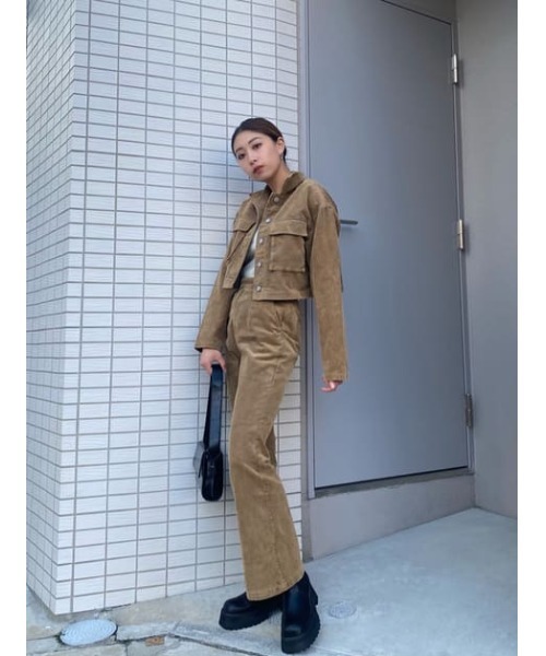 SLY（スライ）の「BLEACH CORDUROY SHORT JK ブリーチ コーデュロイ ショート ジャケット（カバーオール・レディース・ピンク/キャメル・FREE）」の4枚目の写真