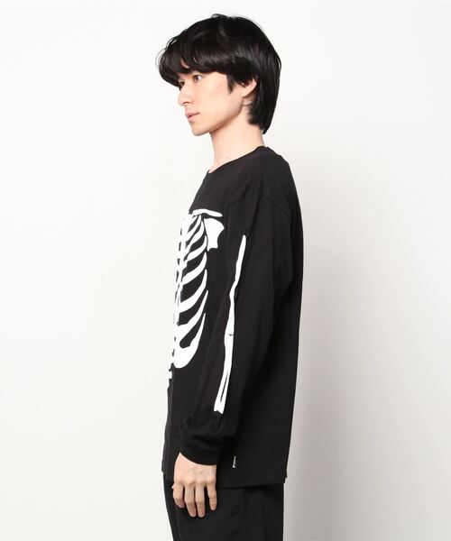 MYne（マイン）の「【MYne】Bone Printed Long Sleeve T-shirt（Tシャツ/カットソー・メンズ・ブラック/ホワイト・L/M/S）」の4枚目の写真