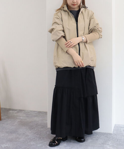 fredy emue(フレディエミュ)の「T/Cウェザー袖リブZIPパーカー(マウンテンパーカー・レディース・ブラック/ベージュ/ラベンダー・38)」の7枚目の写真