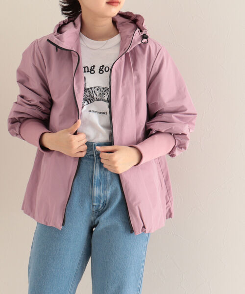 fredy emue(フレディエミュ)の「T/Cウェザー袖リブZIPパーカー(マウンテンパーカー・レディース・ブラック/ベージュ/ラベンダー・38)」の17枚目の写真