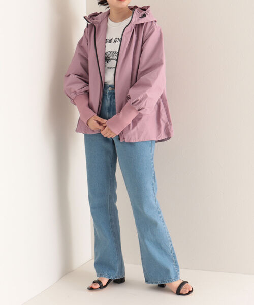 fredy emue(フレディエミュ)の「T/Cウェザー袖リブZIPパーカー(マウンテンパーカー・レディース・ブラック/ベージュ/ラベンダー・38)」の20枚目の写真