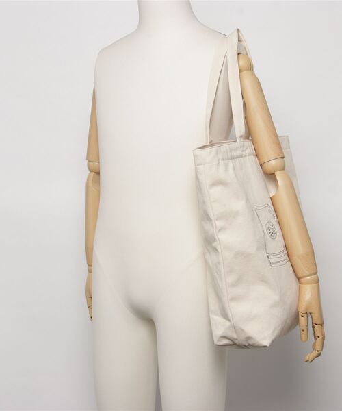 ！！残り2日！！【パック付き♥】テラパーミア yosa 未使用 ZARA ザラ ハード クロスボディバッグ ホワイト｜Yahoo