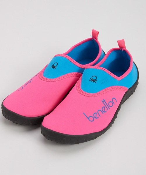 BENETTON (UNITED COLORS OF BENETTON)(ベネトンユナイテッドカラーズオブベネトン)の「【BENETTON:ベネトン】レディースマリンシューズ アクアシューズ(サンダル・レディース・パープル/ピンク/ブラック×ブルー/ブラック×ピンク・LARGE/MEDIUM)」の4枚目の写真