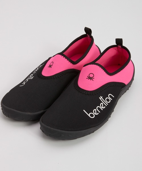 BENETTON (UNITED COLORS OF BENETTON)(ベネトンユナイテッドカラーズオブベネトン)の「【BENETTON:ベネトン】レディースマリンシューズ アクアシューズ(サンダル・レディース・パープル/ピンク/ブラック×ブルー/ブラック×ピンク・LARGE/MEDIUM)」の2枚目の写真