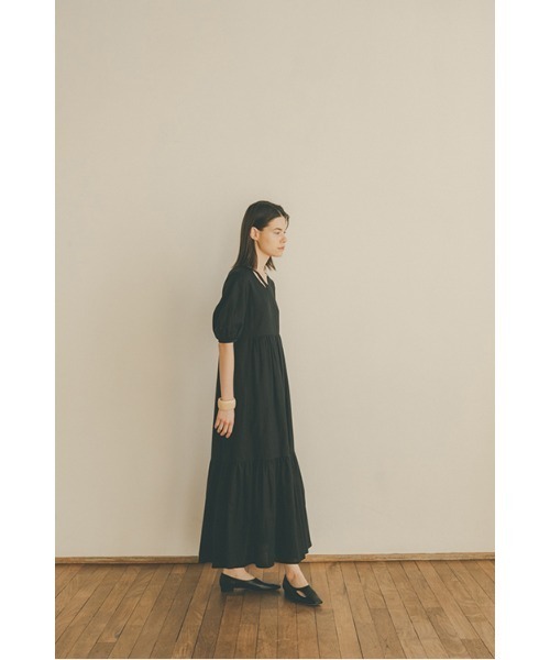 美品　CLANE SLANT DROP PUFF ONE PIECE サイズ1 CLANE（クラネ）の「SLANT DROP PUFF ONE PIECE（ワンピース