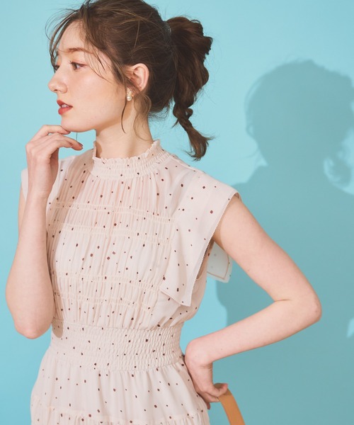 NOELA(ノエラ)の「楊柳シャーリングワンピ(ワンピース・レディース・オフホワイト/サックスブルー/ベージュ・M/S)」の13枚目の写真