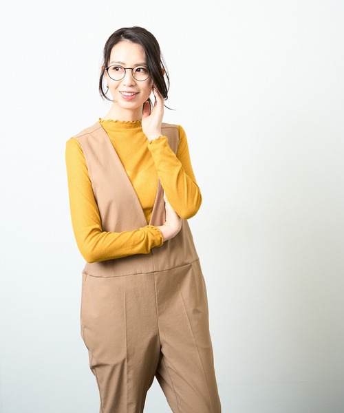 HERENCIA(ヘレンチア)の「Vネック テーパード P/C/Lサロペット(サロペット/オーバーオール・レディース・ベージュ/ブラック・MEDIUM)」の10枚目の写真