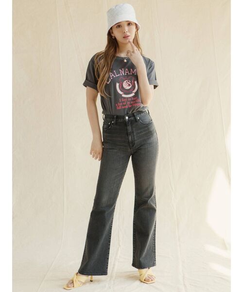 CALNAMUR(カルナムール)の「カレッジ風ロゴTシャツ(Tシャツ/カットソー・レディース・ブラック/グレー/グリーン・MEDIUM/LARGE)」の7枚目の写真