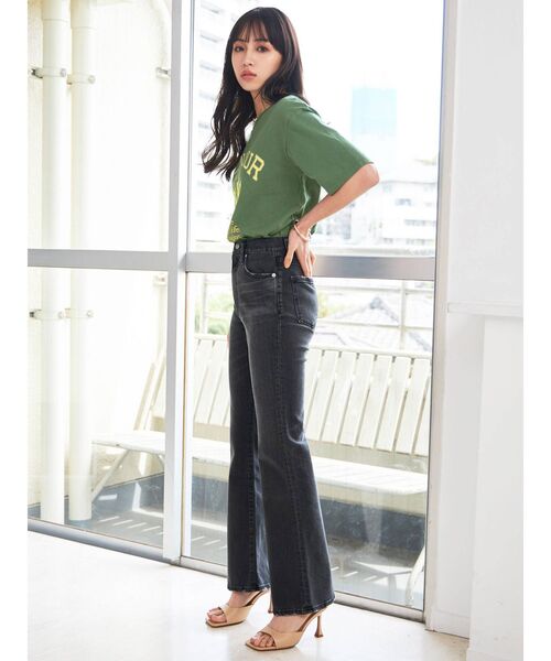CALNAMUR(カルナムール)の「カレッジ風ロゴTシャツ(Tシャツ/カットソー・レディース・ブラック/グレー/グリーン・MEDIUM/LARGE)」の15枚目の写真