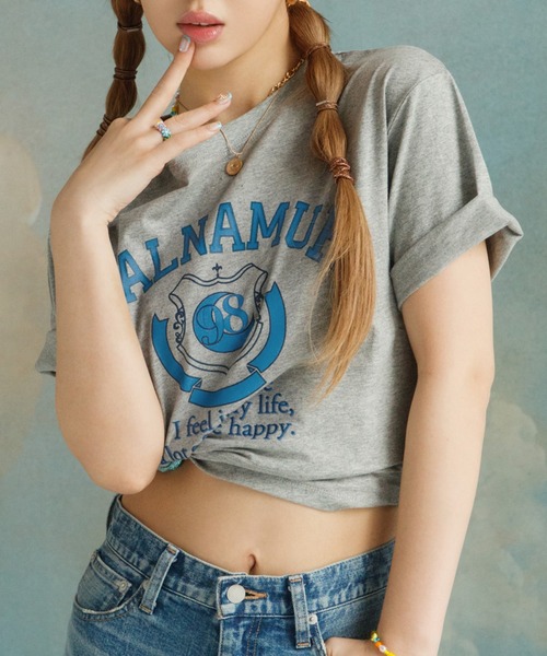 CALNAMUR(カルナムール)の「カレッジ風ロゴTシャツ(Tシャツ/カットソー・レディース・ブラック/グレー/グリーン・MEDIUM/LARGE)」の3枚目の写真