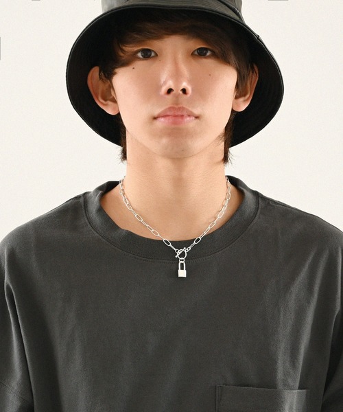 Editors Draw(エディターズドロー)の「キーモチーフ Brassチェーンネックレス(ネックレス・メンズ・シルバー・ONE SIZE)」の6枚目の写真
