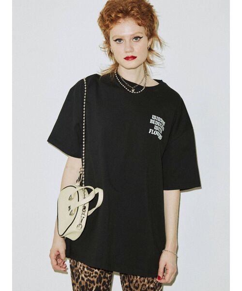 jouetie（ジュエティ）の「バックフラワーロゴBIGT（Tシャツ/カットソー・レディース・ブラック/パープル/オフホワイト/ピンク・MEDIUM）」の3枚目の写真