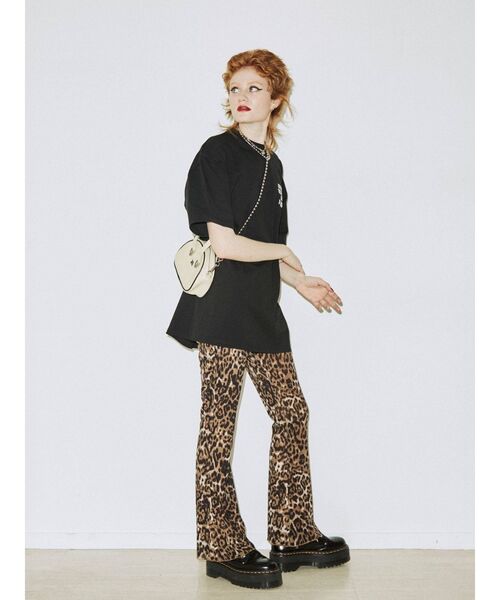 jouetie（ジュエティ）の「バックフラワーロゴBIGT（Tシャツ/カットソー・レディース・ブラック/パープル/オフホワイト/ピンク・MEDIUM）」の19枚目の写真