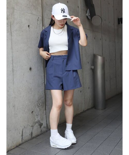 EVRIS（エヴリス）の「タックショートパンツ【セットアップ着用可能】（その他パンツ・レディース・ブラック/ベージュ/ネイビー・SMALL/MEDIUM）」の17枚目の写真