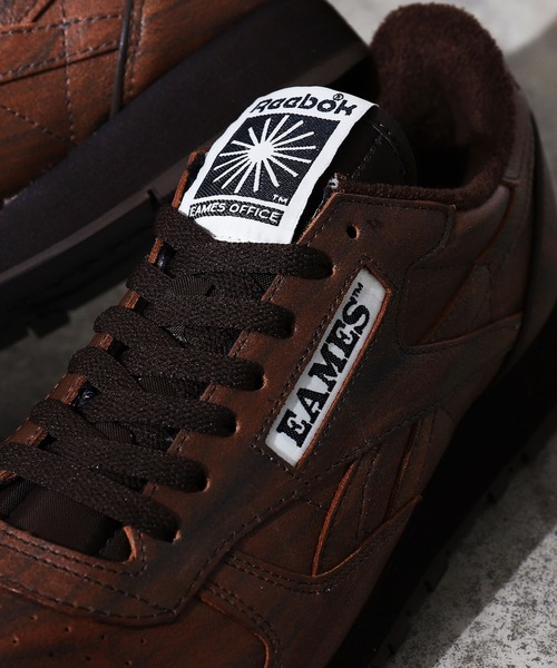 Reebok（リーボック）の「Reebok EAMES CLASSIC LEATHER GY6391（スニーカー・メンズ・ブラウン・27.5cm/29cm/28cm/26.5cm/28.5cm/27cm/26cm）」の2枚目の写真