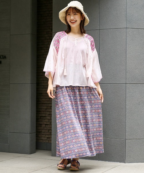 チチカカ（チチカカ）の「ヨーク刺繍ラウンドプルオーバー（シャツ/ブラウス・レディース・ピンク/イエロー/ブルー/グリーン・FREE）」の8枚目の写真