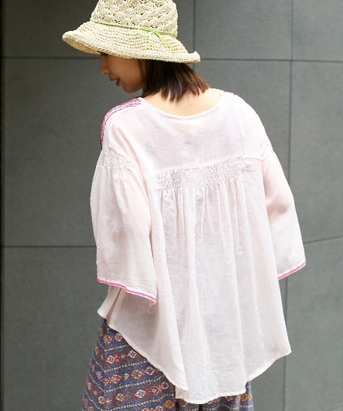 チチカカ（チチカカ）の「ヨーク刺繍ラウンドプルオーバー（シャツ/ブラウス・レディース・ピンク/イエロー/ブルー/グリーン・FREE）」の19枚目の写真