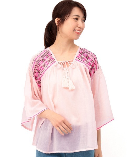 チチカカ（チチカカ）の「ヨーク刺繍ラウンドプルオーバー（シャツ/ブラウス・レディース・ピンク/イエロー/ブルー/グリーン・FREE）」の17枚目の写真