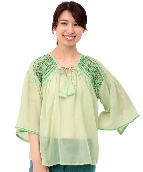 チチカカ（チチカカ）の「ヨーク刺繍ラウンドプルオーバー（シャツ/ブラウス・レディース・ピンク/イエロー/ブルー/グリーン・FREE）」の15枚目の写真