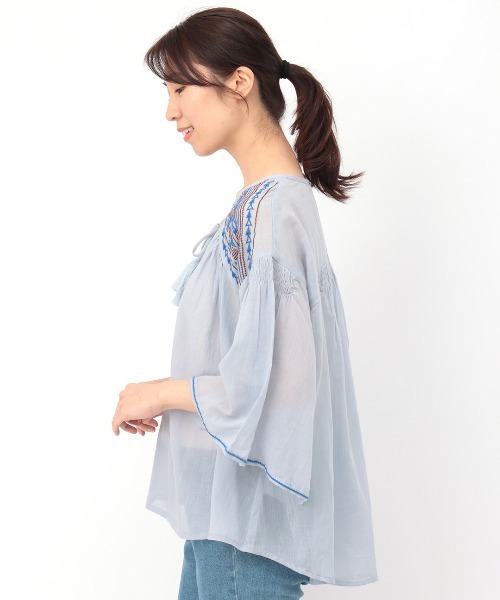 チチカカ（チチカカ）の「ヨーク刺繍ラウンドプルオーバー（シャツ/ブラウス・レディース・ピンク/イエロー/ブルー/グリーン・FREE）」の9枚目の写真