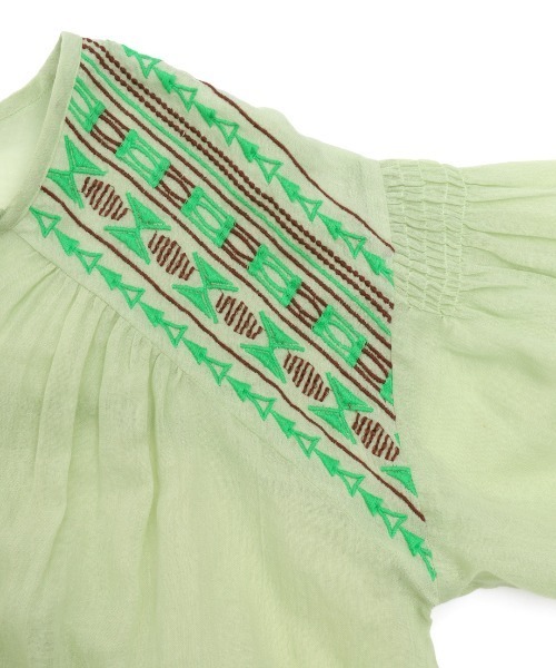 チチカカ（チチカカ）の「ヨーク刺繍ラウンドプルオーバー（シャツ/ブラウス・レディース・ピンク/イエロー/ブルー/グリーン・FREE）」の16枚目の写真