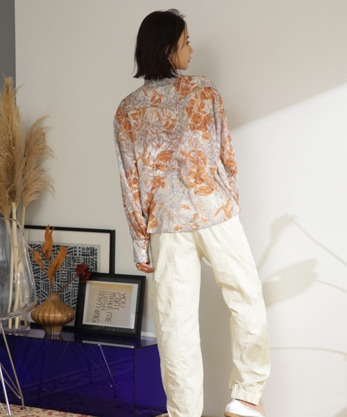 CREOLME(クレオルム)の「(CREOLME)ナイロントラックパンツ(その他パンツ・レディース・レッド/グリーン/ホワイト系その他・SMALL/MEDIUM)」の10枚目の写真