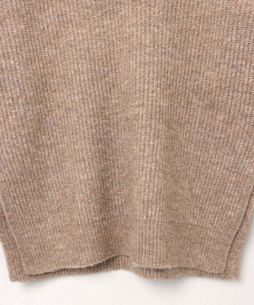 andme(アンドミー)の「片畦Vネックニットトップス(ニット/セーター・レディース・ブラック/ベージュ/グレー/オフホワイト/ピンク/オレンジ/ライム/グレイッシュベージュ/ブルー/ブラウン・M)」の22枚目の写真