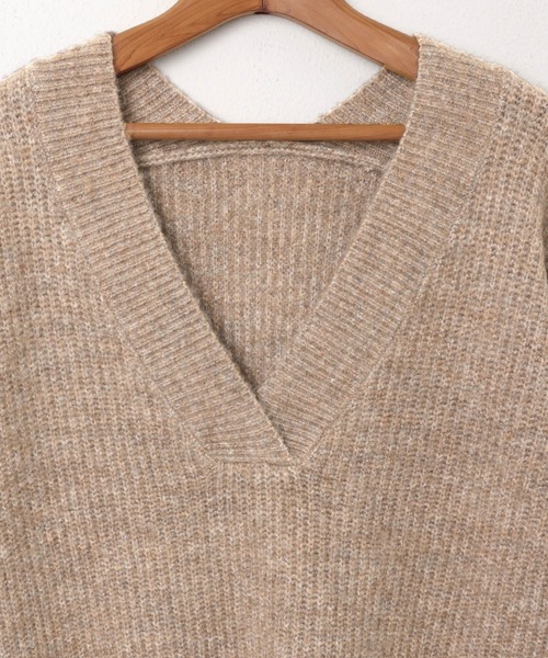 andme(アンドミー)の「片畦Vネックニットトップス(ニット/セーター・レディース・ブラック/ベージュ/グレー/オフホワイト/ピンク/オレンジ/ライム/グレイッシュベージュ/ブルー/ブラウン・M)」の21枚目の写真