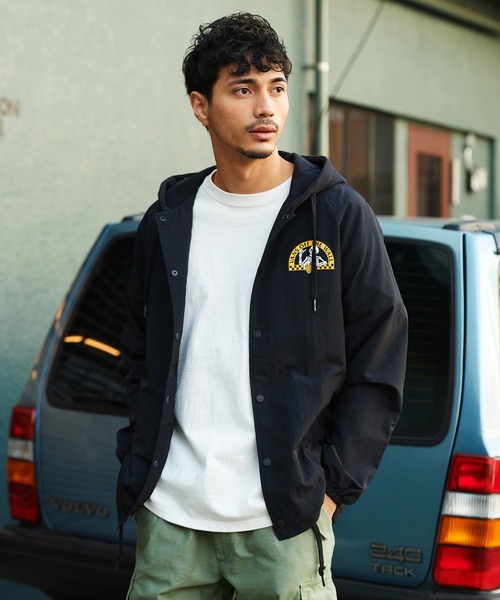 VANS（バンズ）の「VANS　AP Mカットワークウェアジャケット VN0A7TRPBLK（ナイロンジャケット・メンズ・ブラック・L/XL/XXL/M/S）」の4枚目の写真