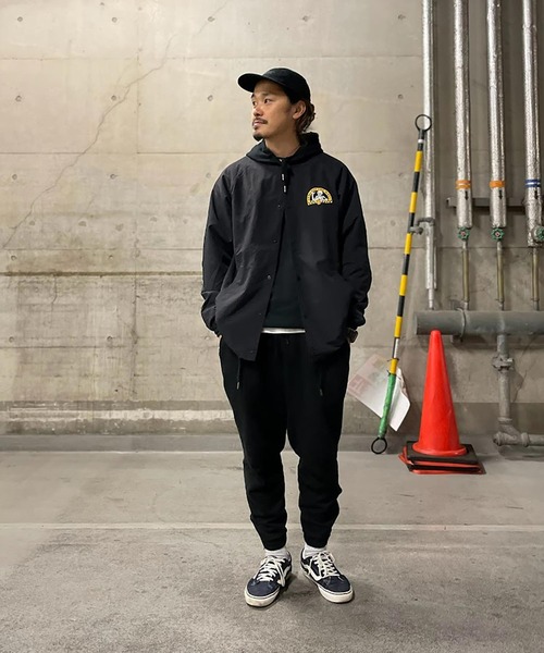 VANS（バンズ）の「VANS　AP Mカットワークウェアジャケット VN0A7TRPBLK（ナイロンジャケット・メンズ・ブラック・L/XL/XXL/M/S）」の18枚目の写真