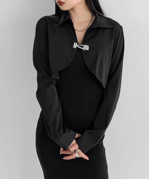 LVEU.(ラブユ.)の「Design hook cropped shirt jacket / デザインフッククロップドシャツジャケット(シャツ/ブラウス・レディース・ブラック・FREE)」の3枚目の写真