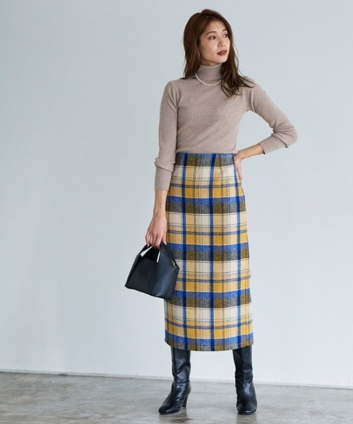 Pierrot（ピエロ）の「リブタートルネックニット（ニット/セーター・レディース・グレー系その他/ベージュ系その他/オフホワイト/ブラック/ライトブルー/ピンク系その他/オレンジ系その他/キャメル/杢グレー/グリーン・M/L）」の11枚目の写真