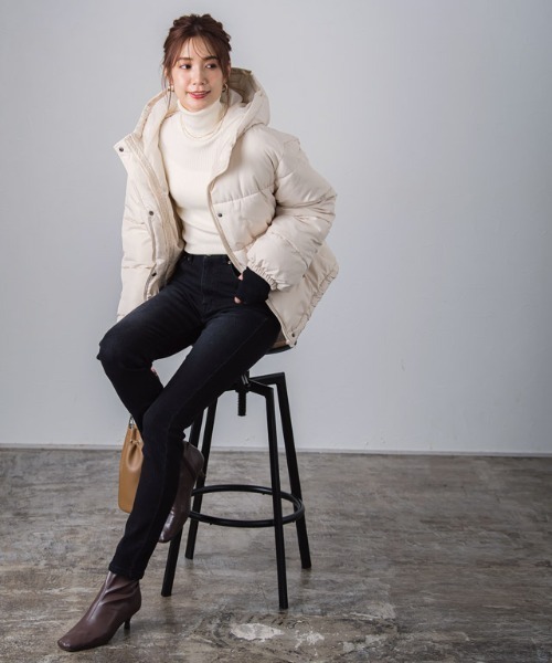 Pierrot（ピエロ）の「リブタートルネックニット（ニット/セーター・レディース・グレー系その他/ベージュ系その他/オフホワイト/ブラック/ライトブルー/ピンク系その他/オレンジ系その他/キャメル/杢グレー/グリーン・M/L）」の18枚目の写真