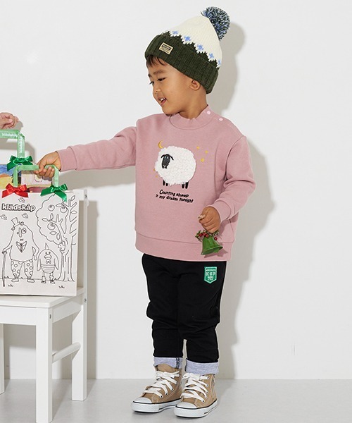 kladskap（クレードスコープ）の「ひつじアップリケトレーナー