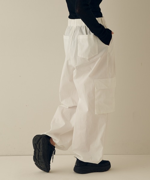 COLLAGE GALLARDAGALANTE（コラージュガリャルダガランテ）の「ナイロンカーゴパンツ（カーゴパンツ・レディース・ブルー/ブラック/ホワイト・FREE）」の7枚目の写真
