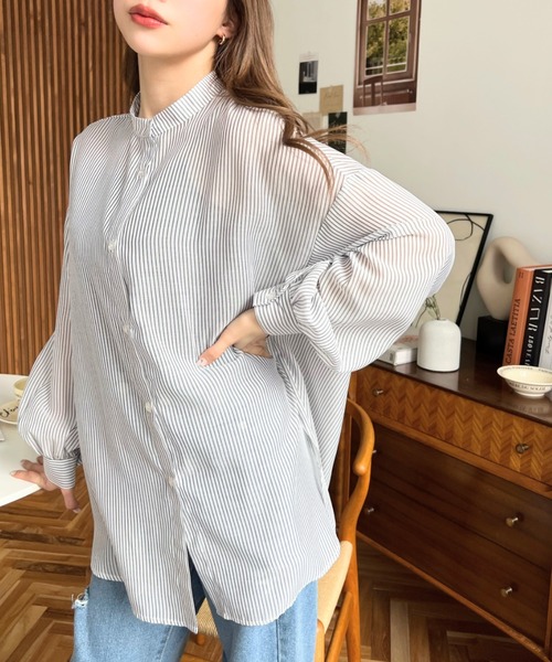 moment+（モーメントプラス）の「シアーストライプバンドカラーボリュームスリーブシャツ（シャツ/ブラウス・レディース・ブラック/ピンク/グリーン/ネイビー・M）」の15枚目の写真