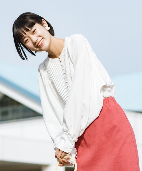 haco!（ハコ）の「好きをとめないくるみボタンブラウス（シャツ