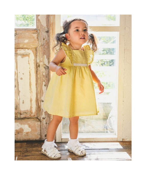 BeBe(ベベ)の「BeBe/コットンシャンブレー袖フリルワンピースベビー(80~90cm)(ワンピース・キッズ・イエロー/ピンク・80/90)」の17枚目の写真