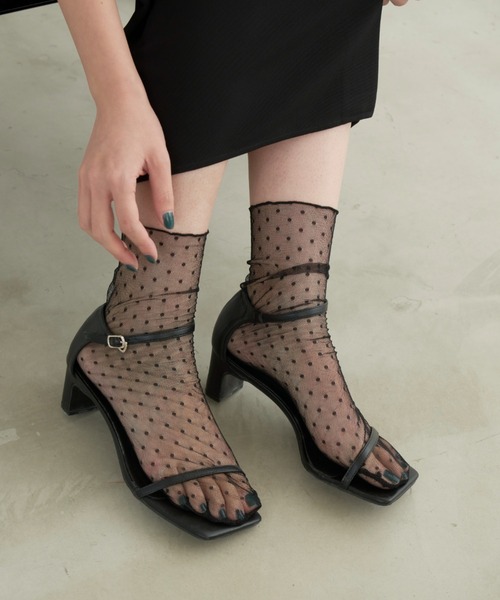 Aunt Marie's(アントマリーズ)の「細ストラップヒールサンダル(サンダル・レディース・ホワイト/ブラック/イエロー・M/S/L)」の6枚目の写真