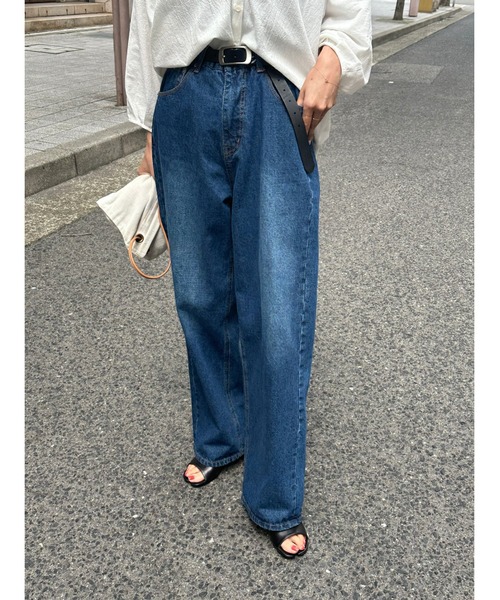 ulu（ウル）の「Denim wide pants (zozo限定カラー）（デニムパンツ・レディース・ブルー・FREE）」の6枚目の写真